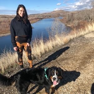 Meet your Posher, Hana